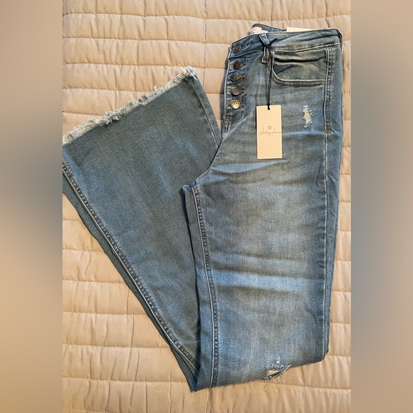 Jelly Jeans Denim - High Rise Flare Legged Jeans